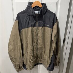 Columbia Two-Tone Black and Tan Jacket
